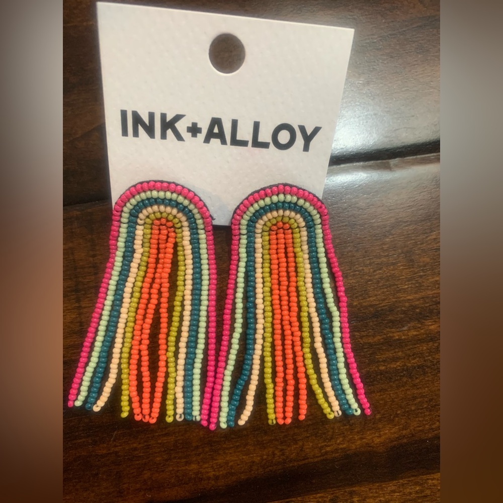 Brand new Rainbow earrings! 🌈